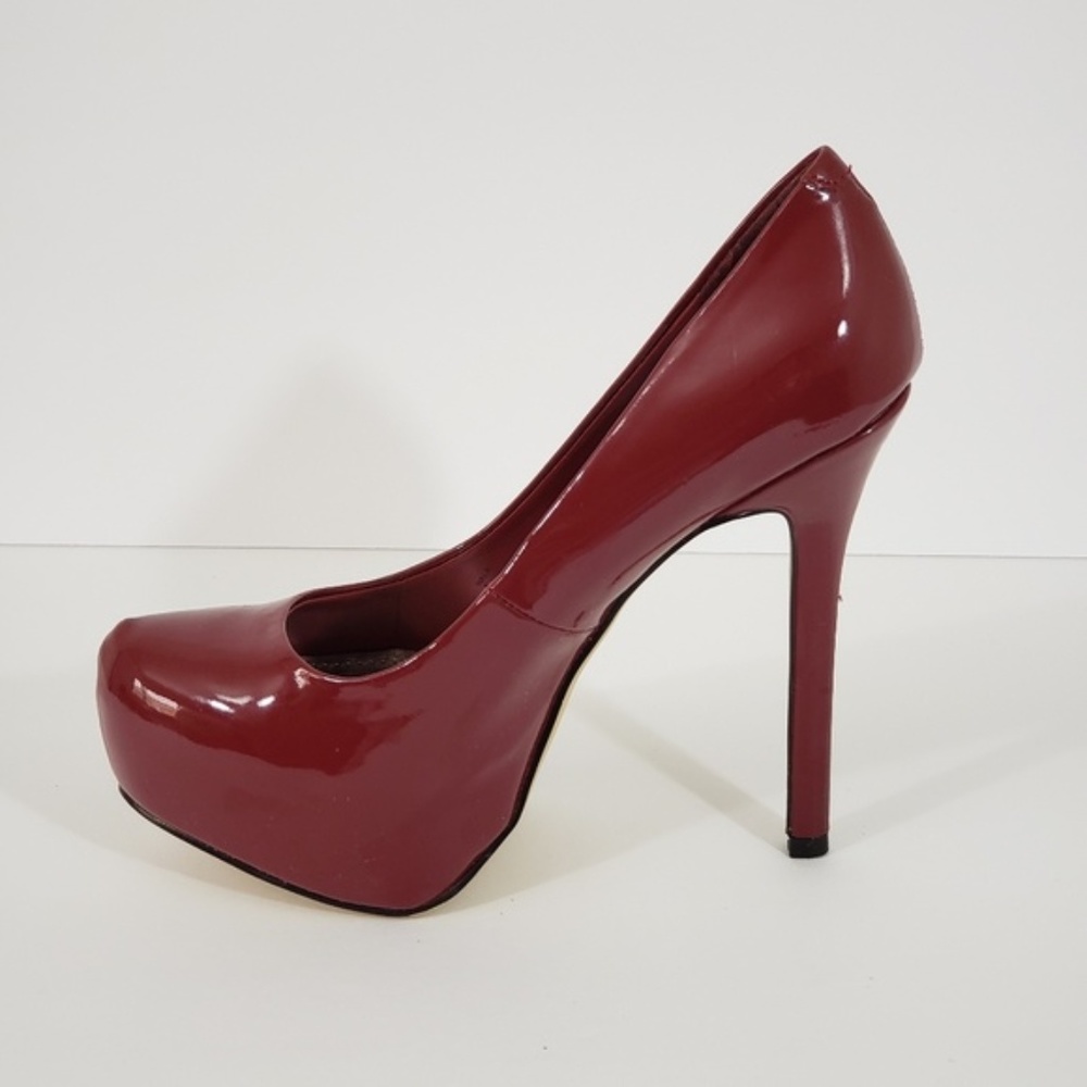 STEVE MADDEN Burgundy Platform Pump Hi